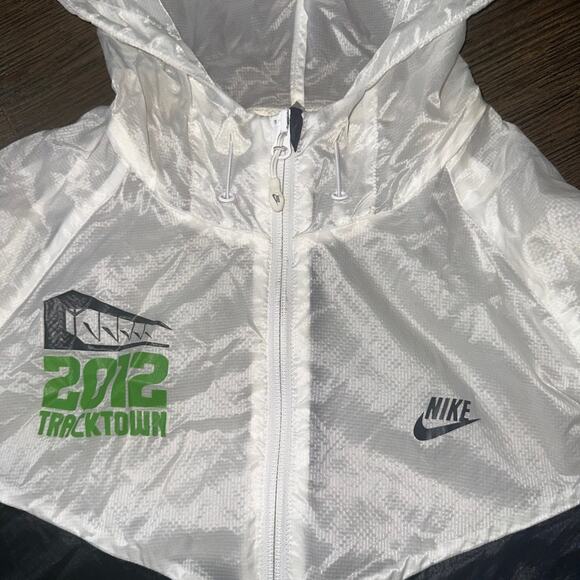 Nike USA Track & Field Jacket Mens Medium 2012 Olympic Tracktown windrunner lite - Picture 8 of 16